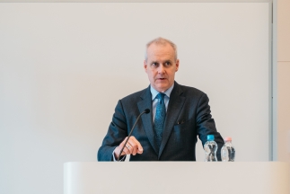 Boris Ruge, a NATO főtitkárhelyettese előadást tartott az NKE-n a Magyar Diplomáciai Akadémia szervezésében